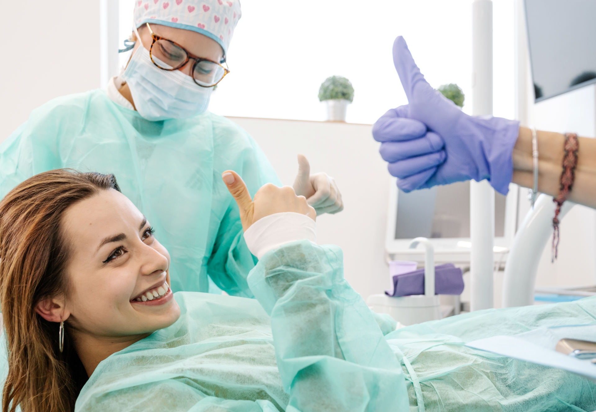 Prevent Jaw Infections with Premier Oral's specialized patient-centered care.